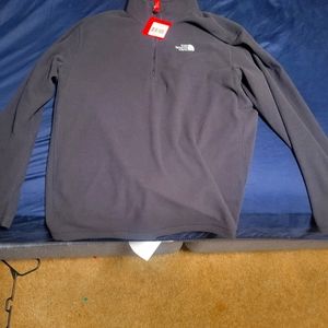 The northface pullover